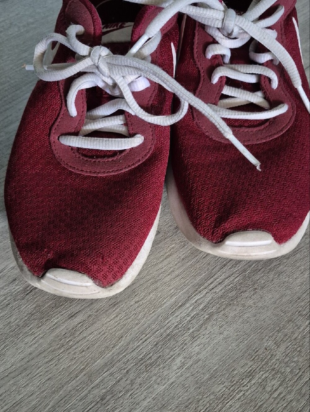 Nike Women's Maroon and White Athletic Sneakers - Picture 7 of 10